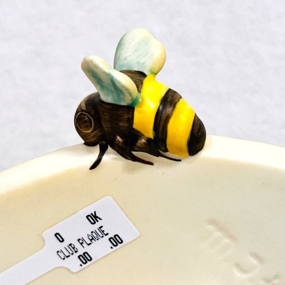 Goebel Hummel #900 Merry Wanderer Plaque w/Bee - Exclusive 1999 - Picture 10 of 12